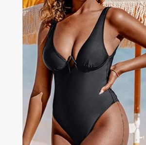 Cupshe Women swimsuit size XS in black